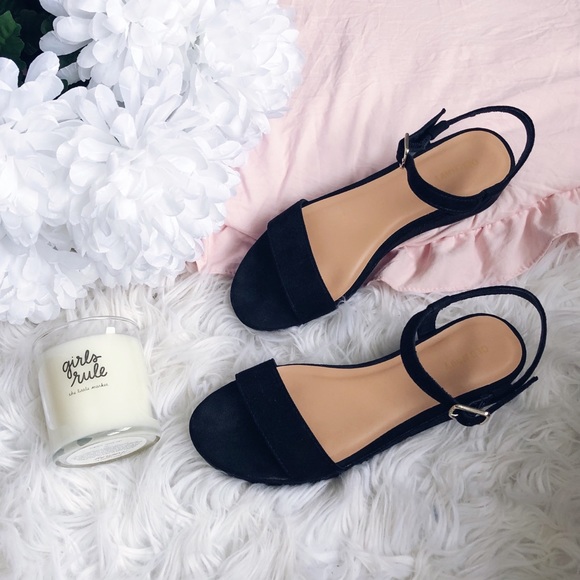 Old Navy Shoes - Old Navy Black Faux Suede Platform Sandal